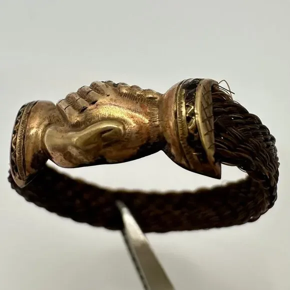 Antique Victorian 1870s solid 10kt gold Fede clasped hands woven hair ring 11.5 - Picture 5 of 8